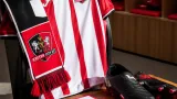 Exeter sign midfielder Taylor Perry as Grecians bolster midfield options