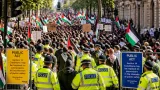 Thousands march in central London urging Burnham to act on Israel as police enforce strict conditions
