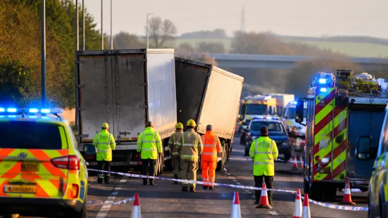 A1 northbound closed near Wansford after lorry crash leaves driver seriously injured