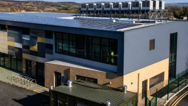 Calderdale plan to cut gas at Sowerby Bridge pool with new heat pumps