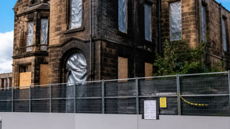 Council gives owners until July 31 to make fire‑damaged Royal Alexandra Infirmary safe