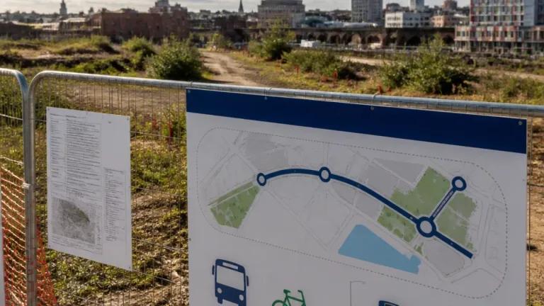 Council vows to press on with stalled Rivington Chase spine road to ease congestion