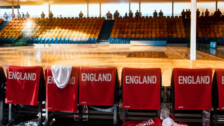 Eleanor Cardwell's Commonwealth campaign ends as England lose bronze to Australia