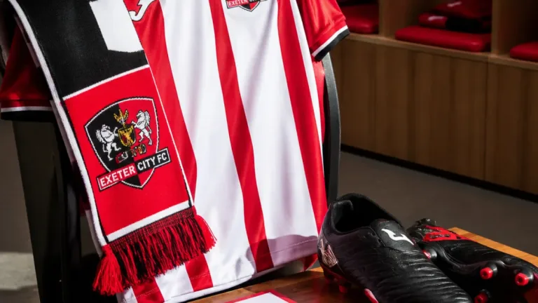 Exeter sign midfielder Taylor Perry as Grecians bolster midfield options