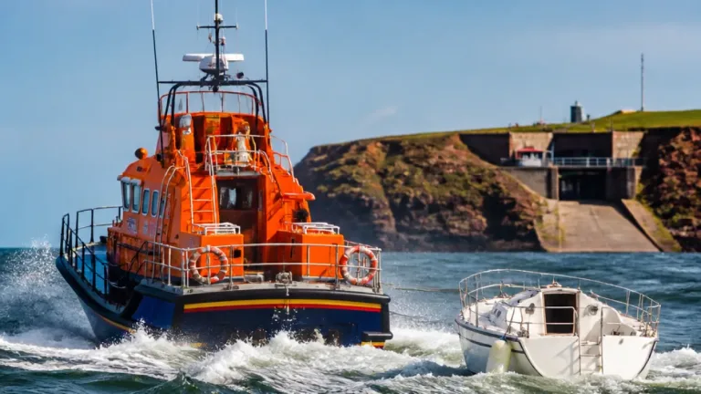 Hartlepool RNLI tows demasted yacht to safety amid rough North Sea conditions