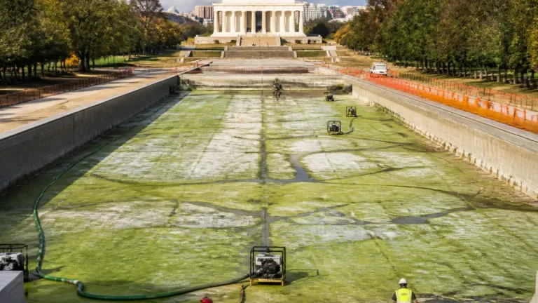 Lincoln Memorial pool drained again as repairs falter — context for Lincoln readers