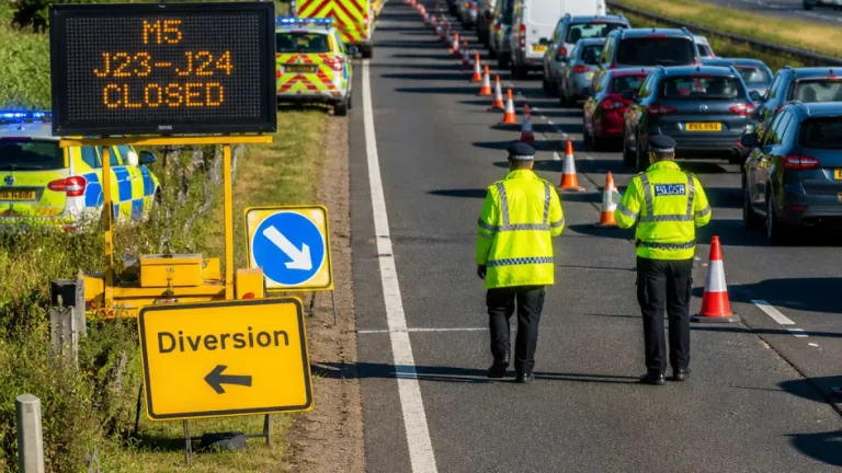 M5 between Puriton and Bridgwater shut both ways as police manage safety incident