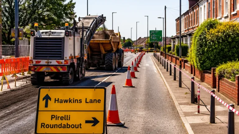 Major £2.3m resurfacing of Derby Road in Burton reaches halfway, road closures planned