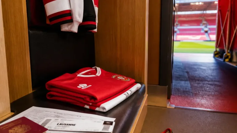 Manchester academy defender Tyler Fredricson leaves United for Lausanne‑Sport