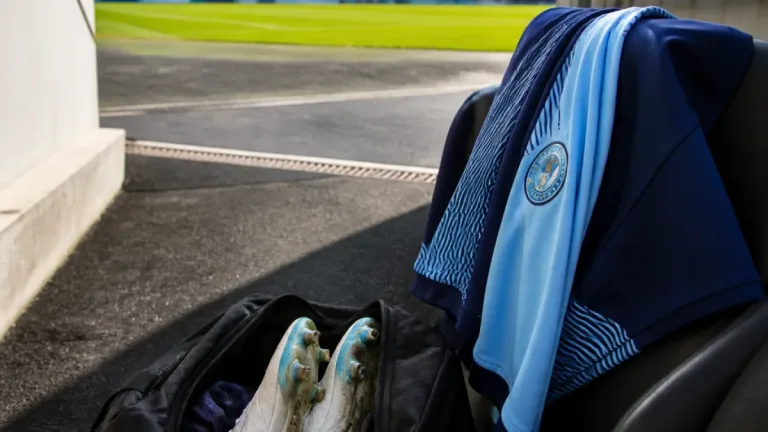 Swansea's Sam Parker joins Wycombe on season-long loan to gain first-team experience