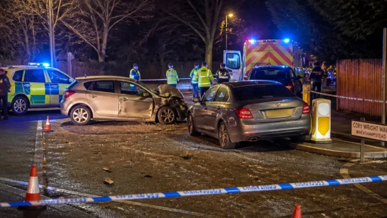 Three men die in fatal two‑car collision on Wheathampstead road