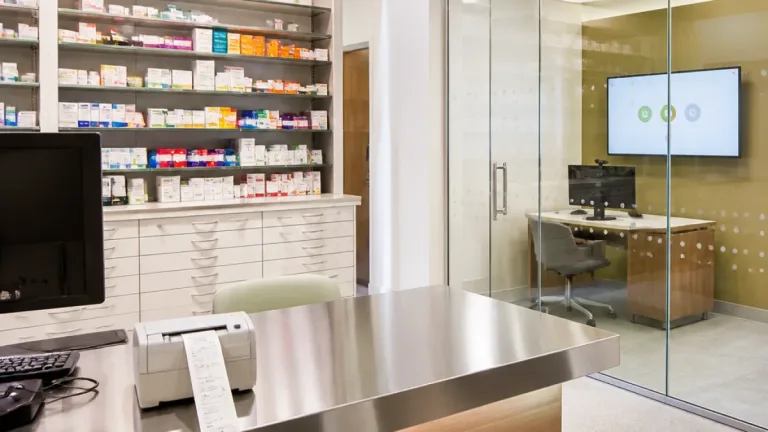 University of Suffolk opens new pharmacy training facilities ahead of first intake