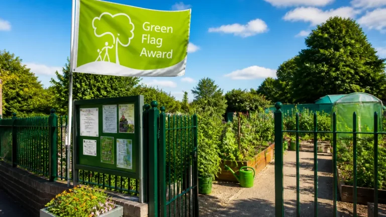 Walsall sets new benchmark with record 16 Green Flag Awards across the borough